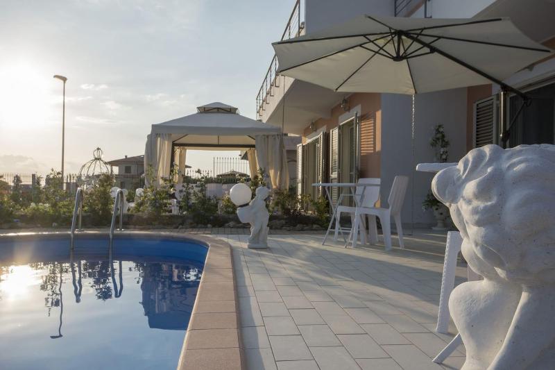 Villa Armonia image