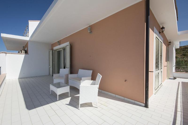 Villa Armonia image