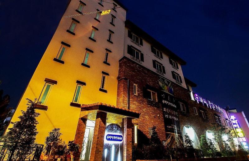Dubai Hotel image