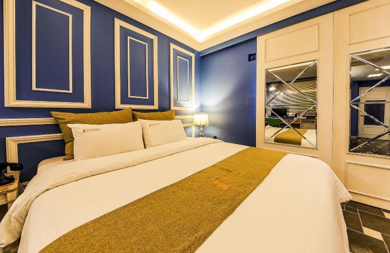 Dubai Hotel image