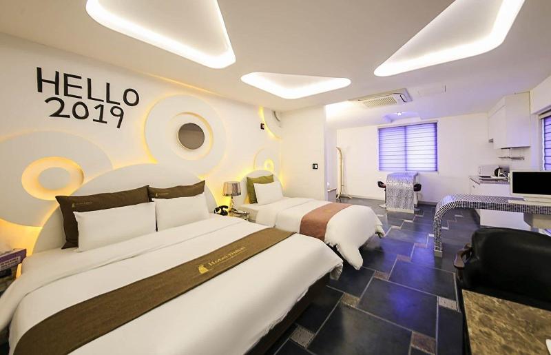 Dubai Hotel image