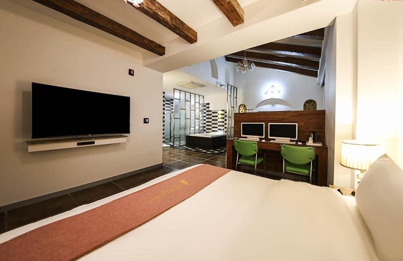 Dubai Hotel image