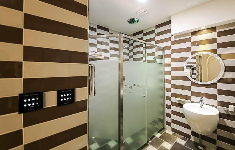 Dubai Hotel image