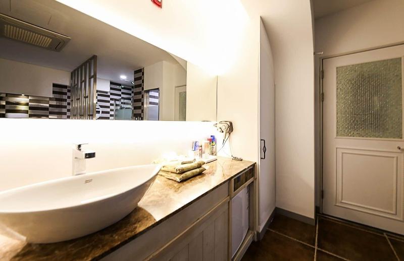 Dubai Hotel image