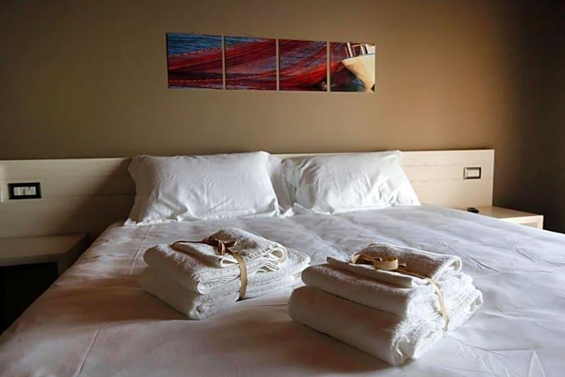 Il Casato Deluxe Rooms image