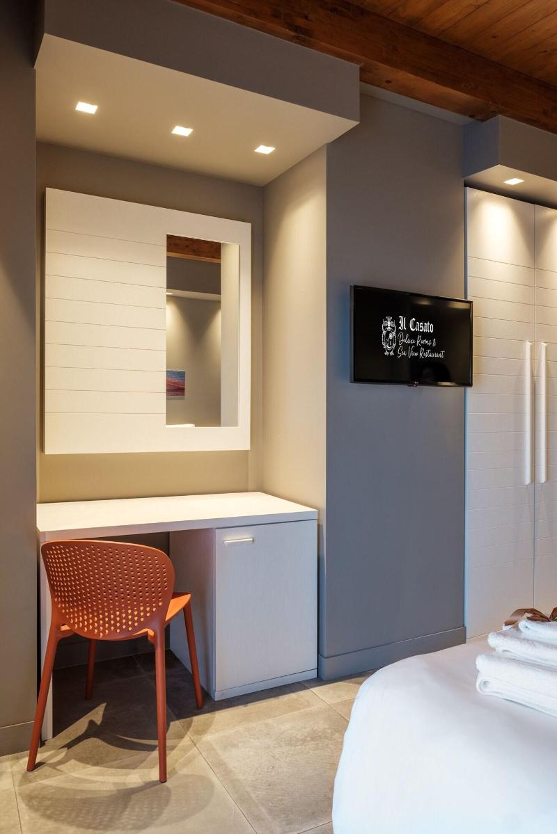 Il Casato Deluxe Rooms image