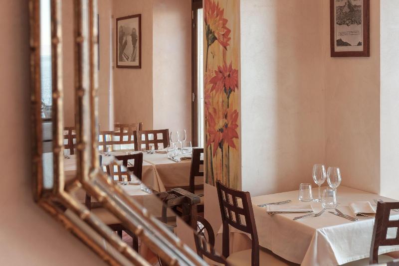 Il Casato Deluxe Rooms image
