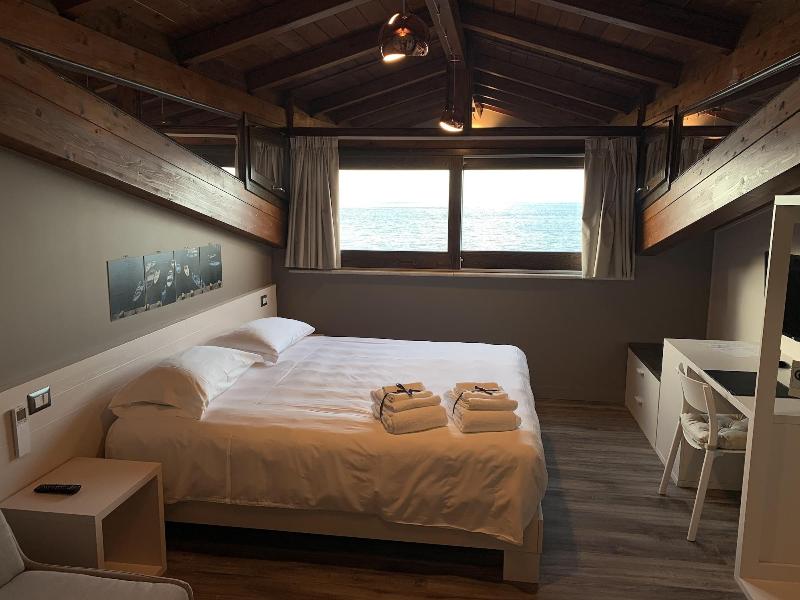 Il Casato Deluxe Rooms image