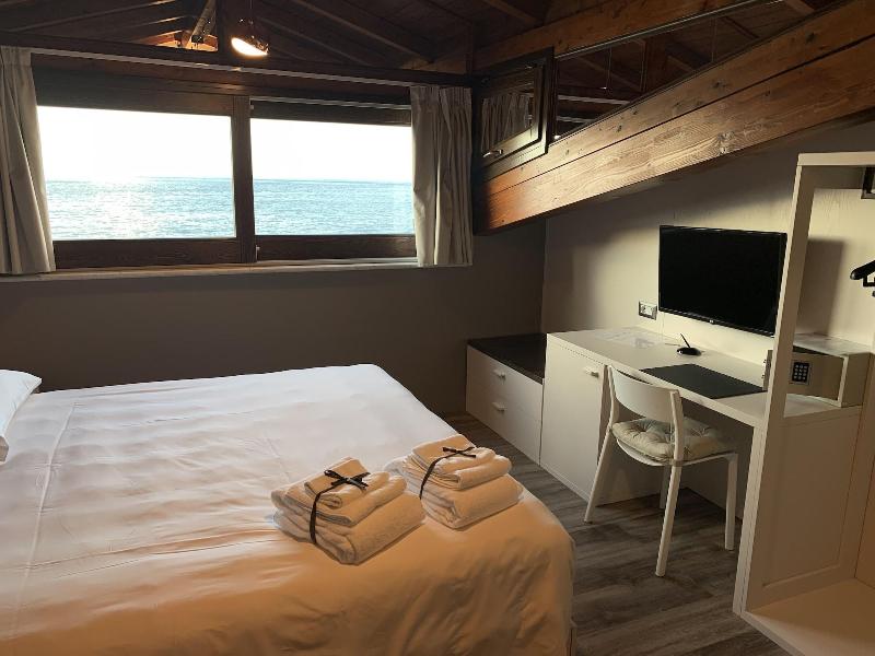Il Casato Deluxe Rooms image