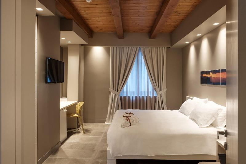Il Casato Deluxe Rooms image