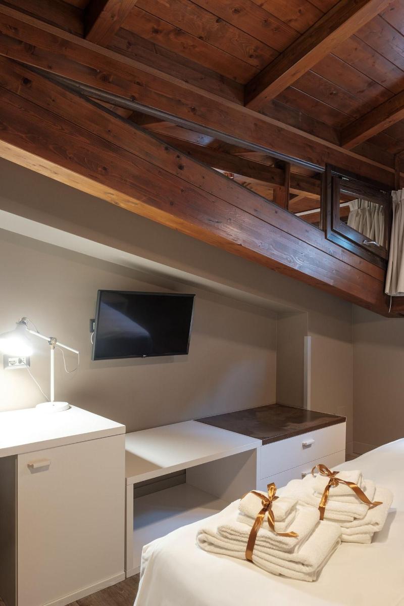 Il Casato Deluxe Rooms image