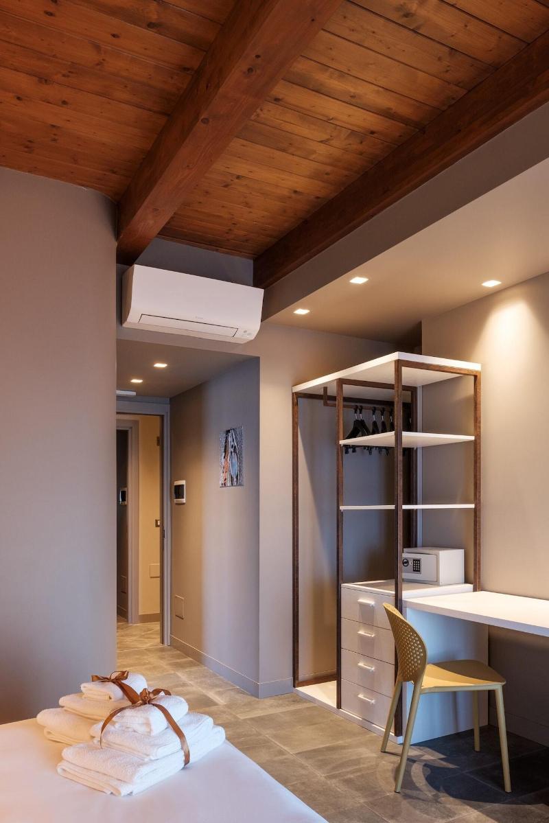 Il Casato Deluxe Rooms image