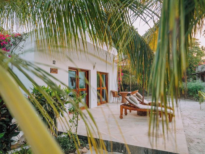 White Paradise Zanzibar image