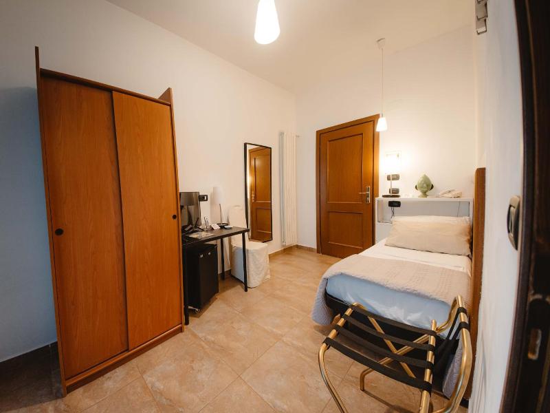Hotel Accord Le Rose image