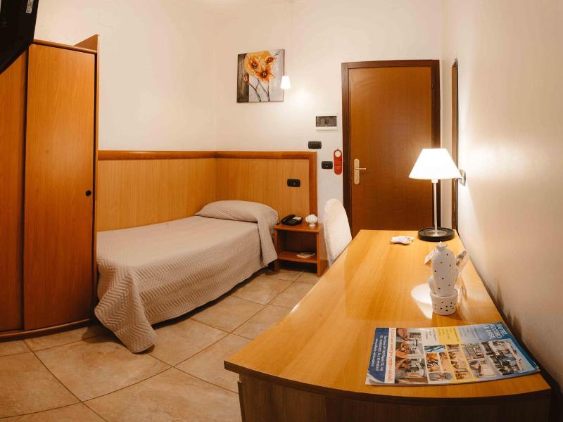Hotel Accord Le Rose image