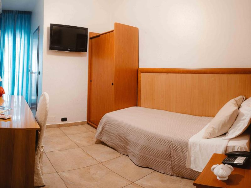 Hotel Accord Le Rose image