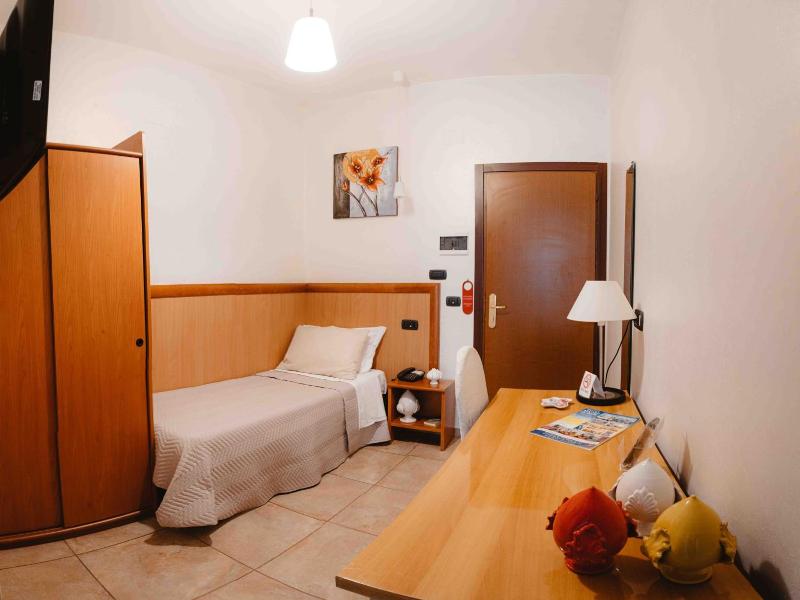 Hotel Accord Le Rose image