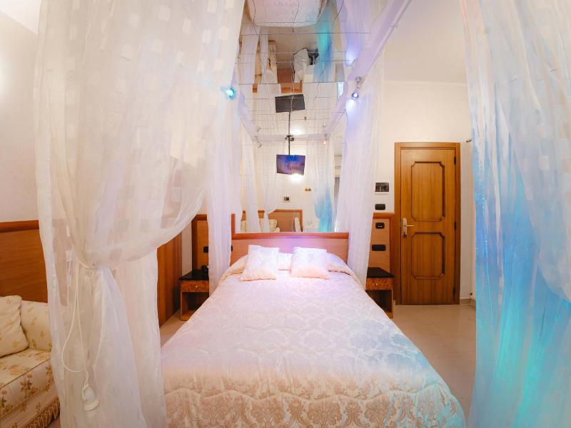 Hotel Accord Le Rose image
