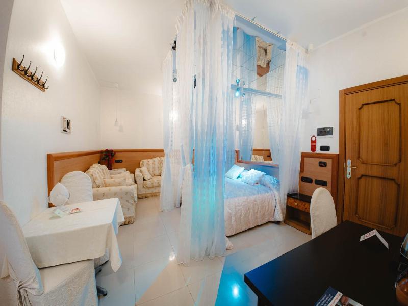 Hotel Accord Le Rose image