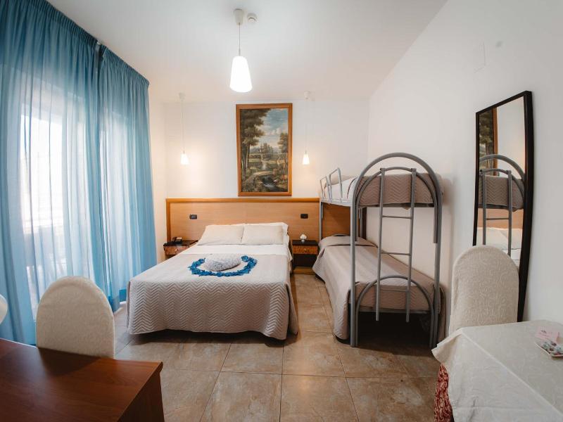 Hotel Accord Le Rose image