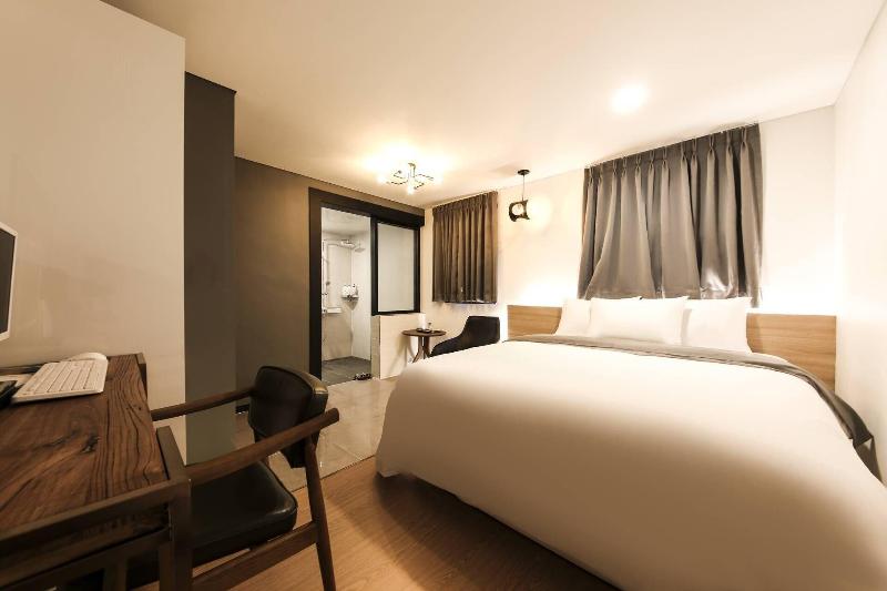 Hotel Gam image