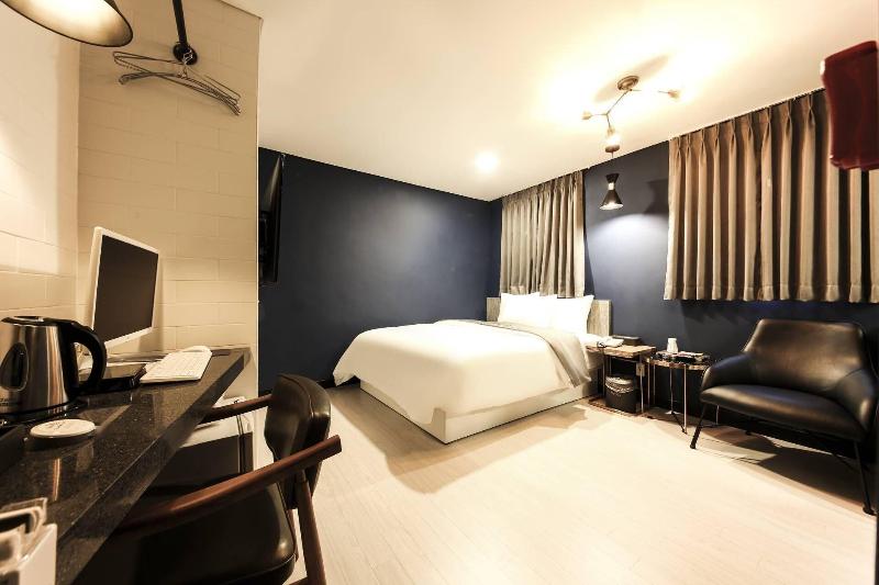Hotel Gam image