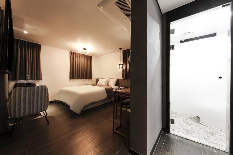 Hotel Gam image