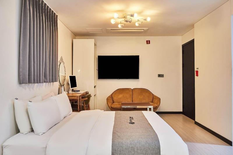 Hotel Gam image