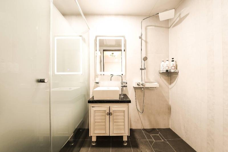Hotel Gam image