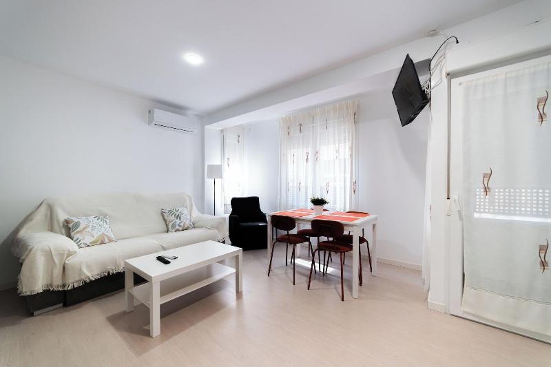 Hostal Quatre Llunes image