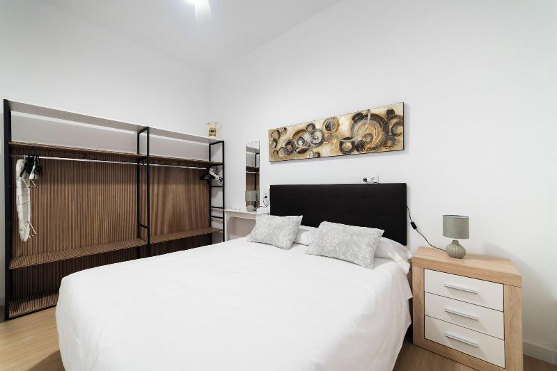 Hostal Quatre Llunes image