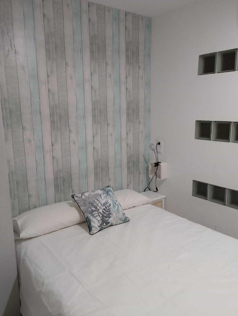 Hostal Quatre Llunes image