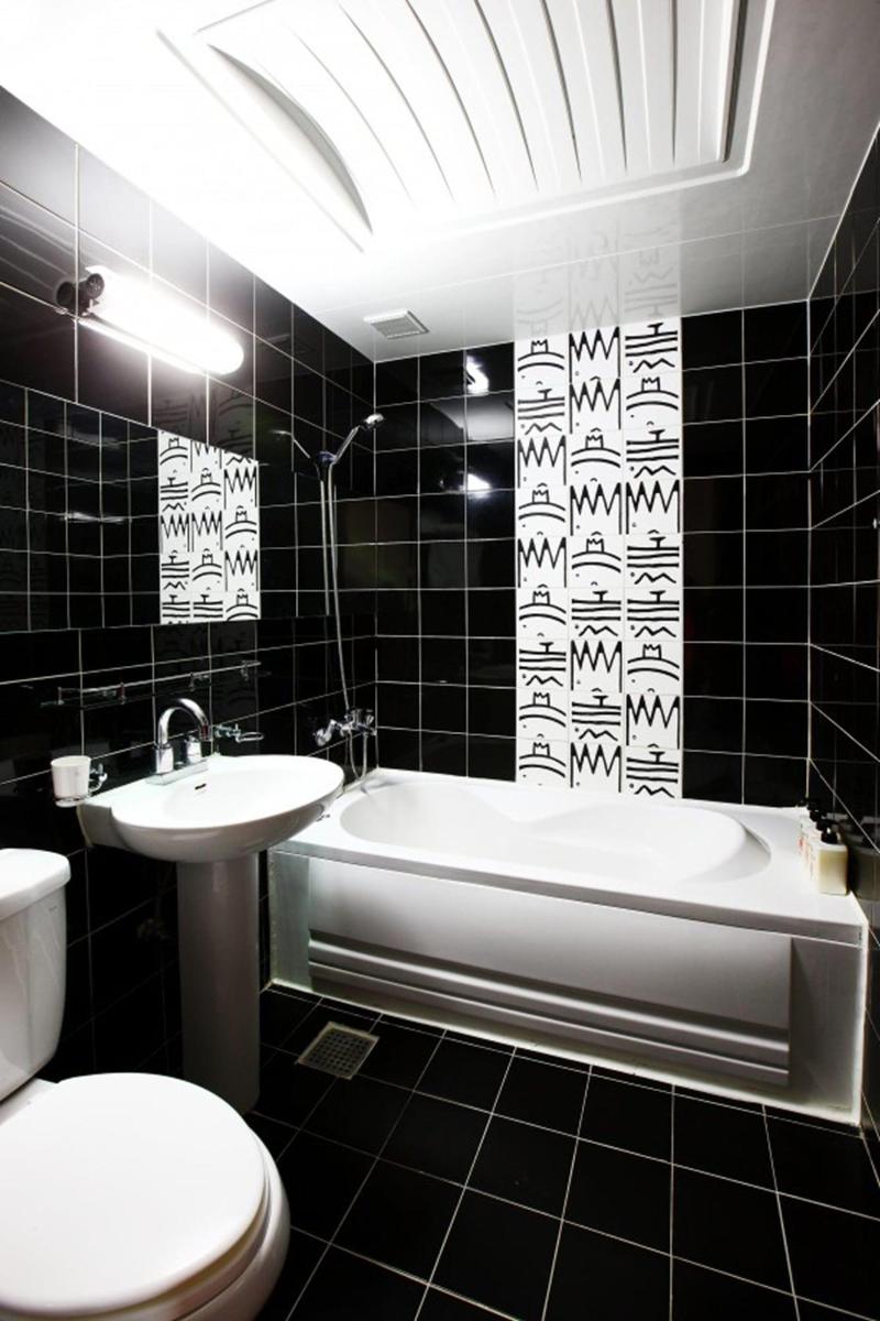 Q Hotel image