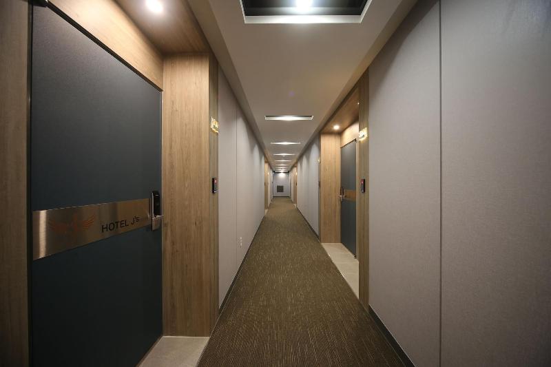Hotel J's image