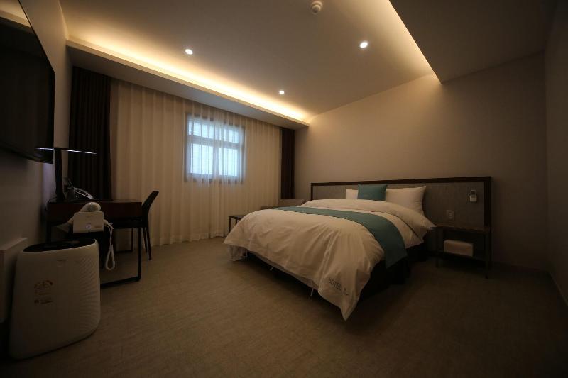 Hotel J's image