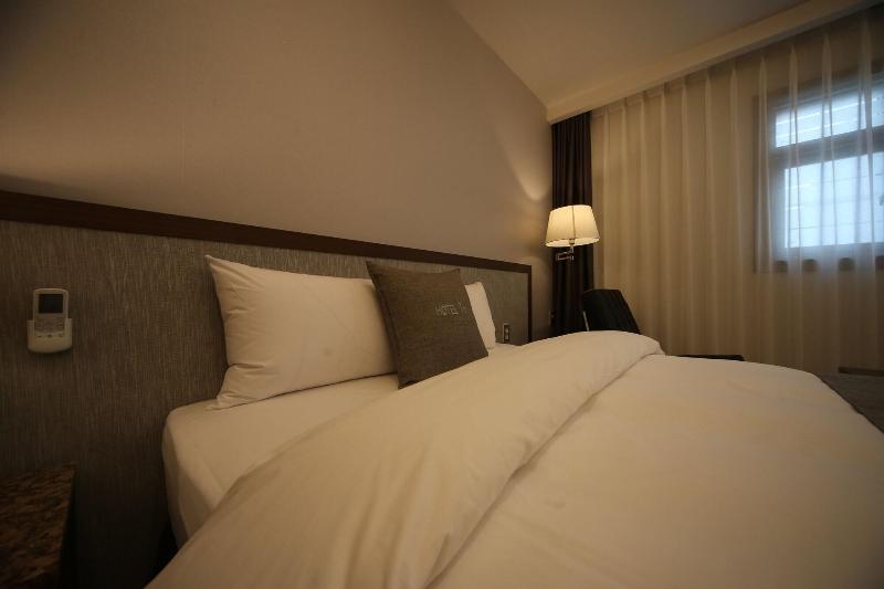 Hotel J's image