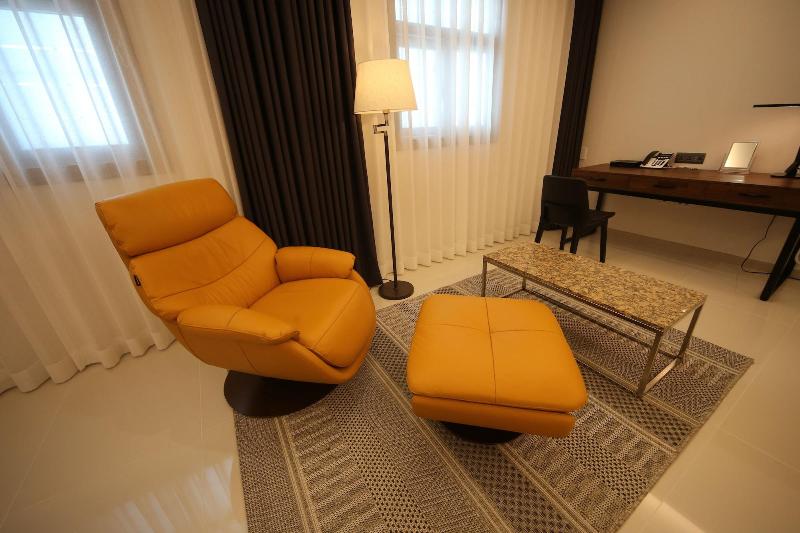 Hotel J's image