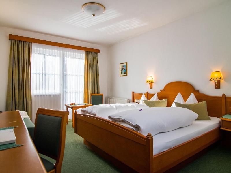 Tennis & Golf Hotel Höllrigl image
