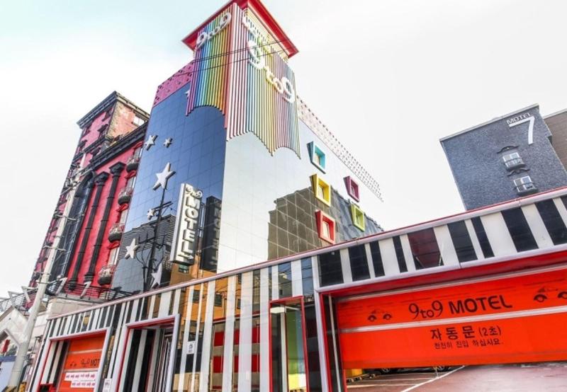 9To9 Motel — general view