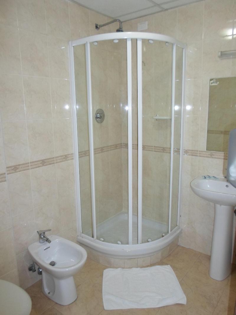 Alex Romano image