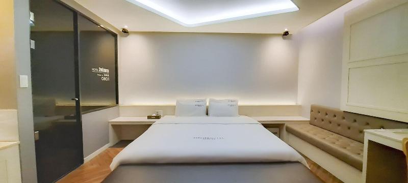 2Heaven Hotel image