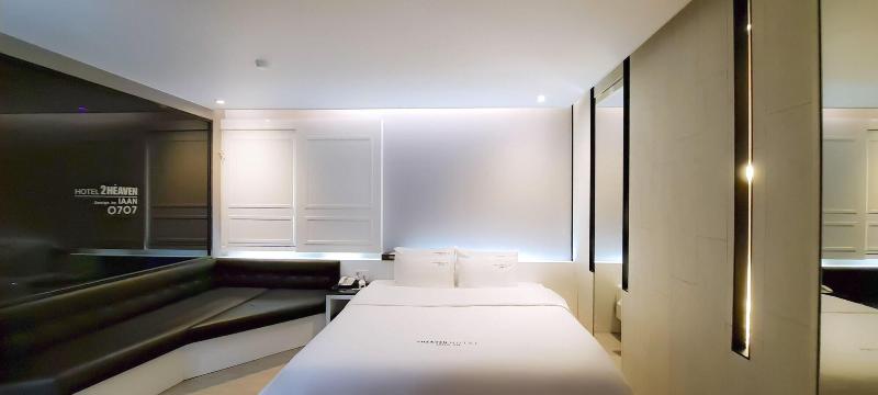 2Heaven Hotel image