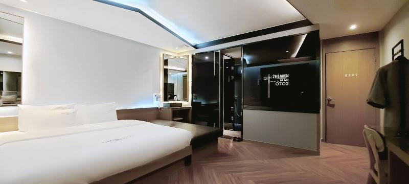 2Heaven Hotel image