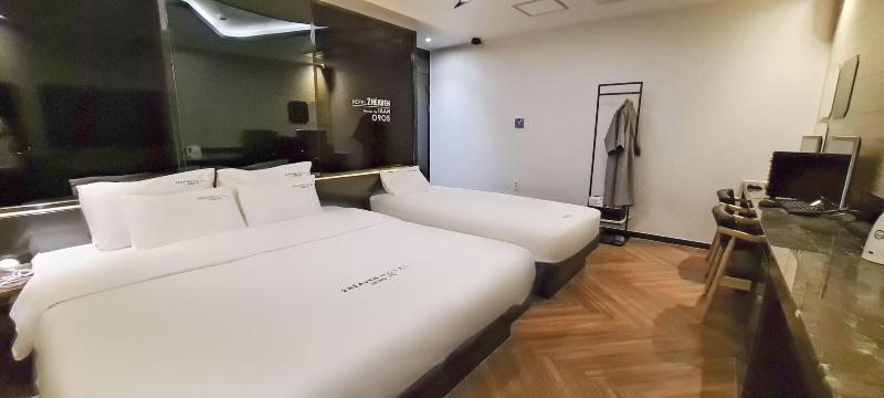 2Heaven Hotel image