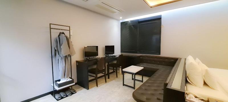 2Heaven Hotel image