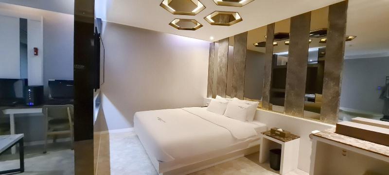 2Heaven Hotel image