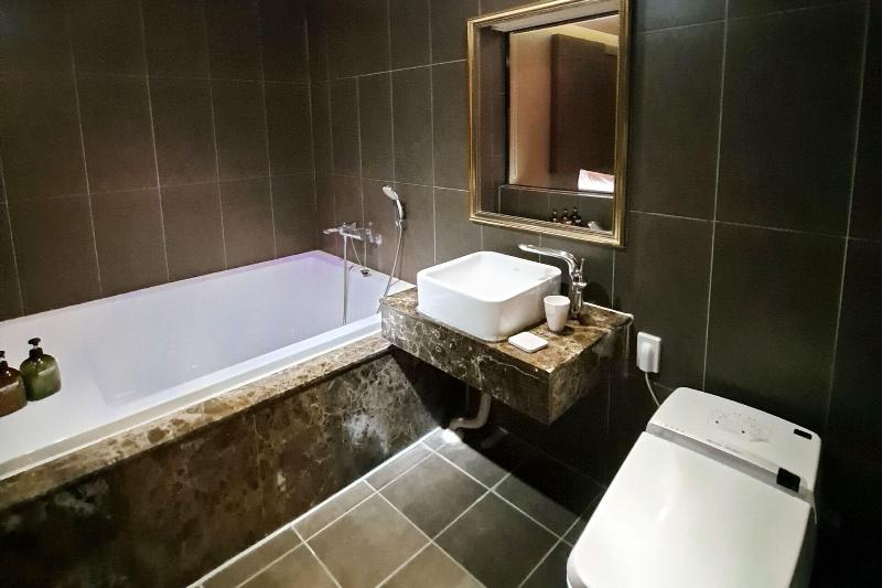 2Heaven Hotel image