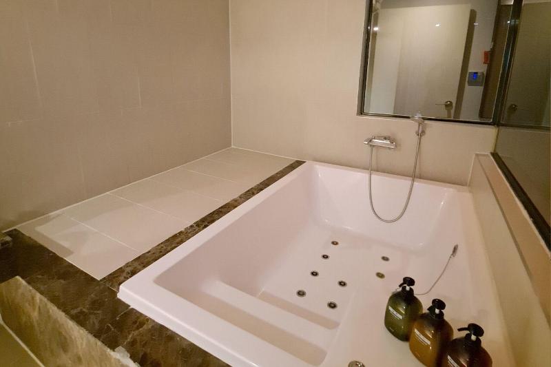 2Heaven Hotel image