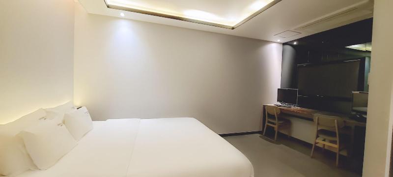 2Heaven Hotel image