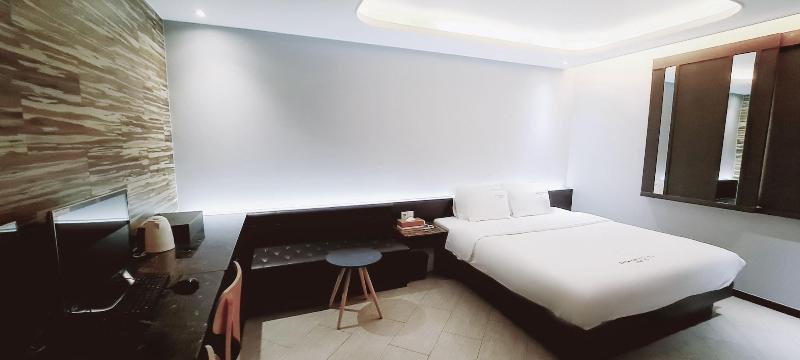 2Heaven Hotel image
